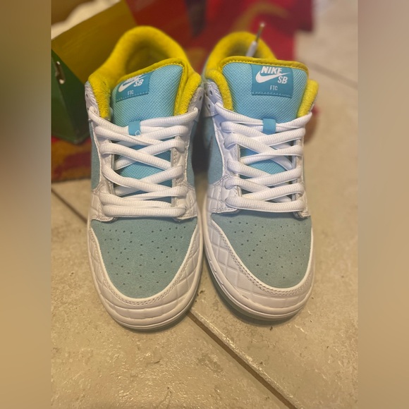 Nike SB Dunk Low “FTC Lagoon Pulse”
SZ 8M, comes with Original Box & extra laces - Picture 5 of 16